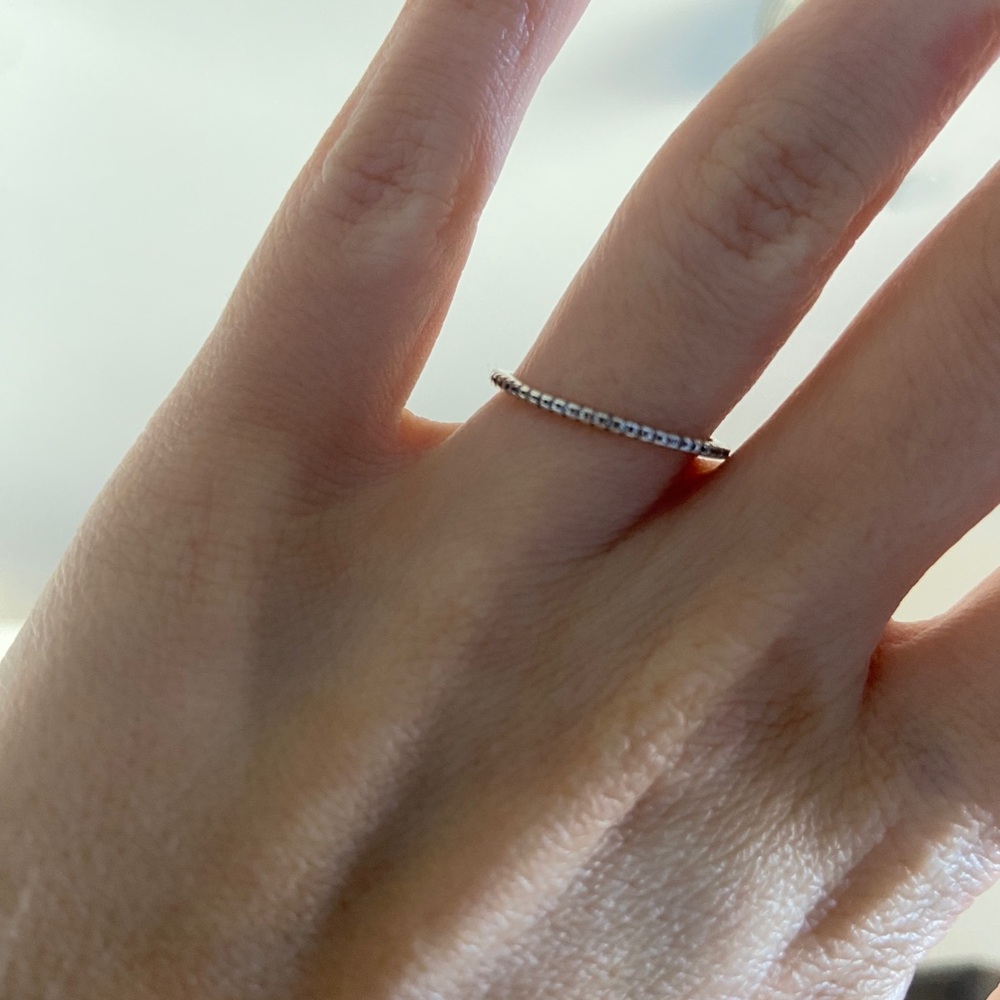 Catbird Demi-pavé NYC ring. Size 8. 🤍🤍